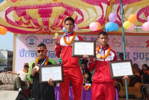 Read more about the article चैतन्य हाफ म्याराथनको उपाधि त्रिभुवन आर्मी क्लबका खड्कालाई ,कर्पोरेट तर्फ विक्रम पार्की प्रथम