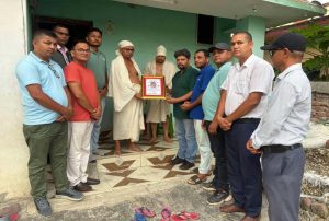 Read more about the article पत्रकार बमको निवास पुगेर प्रेस युनियनका केन्द्रीय अध्यक्ष शिव लम्सालद्वारा समवेदना