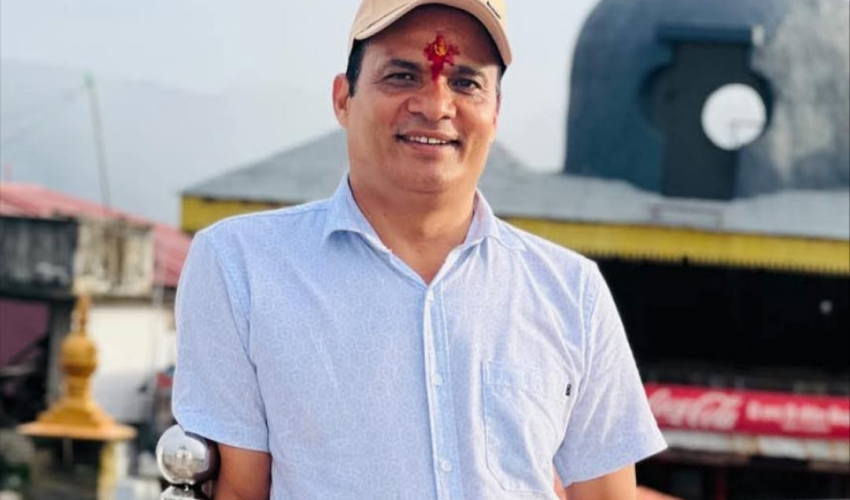Read more about the article डा. गोविन्द केसीलाई रजिस्ट्रार डाक्टर चन्दको खुला पत्र