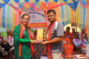 Read more about the article गेटा खानेपानी उपभोक्ता तथा सरसफाइ समितिको अध्यक्षमा पुन : धामी दोहोरिए
